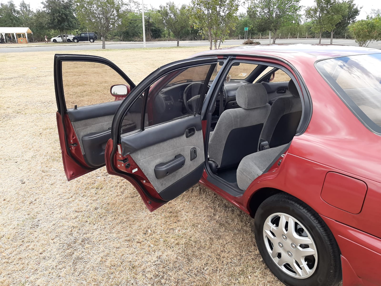 Toyota Corolla año 95 en Ponce, Puerto Rico, Clasitronicos