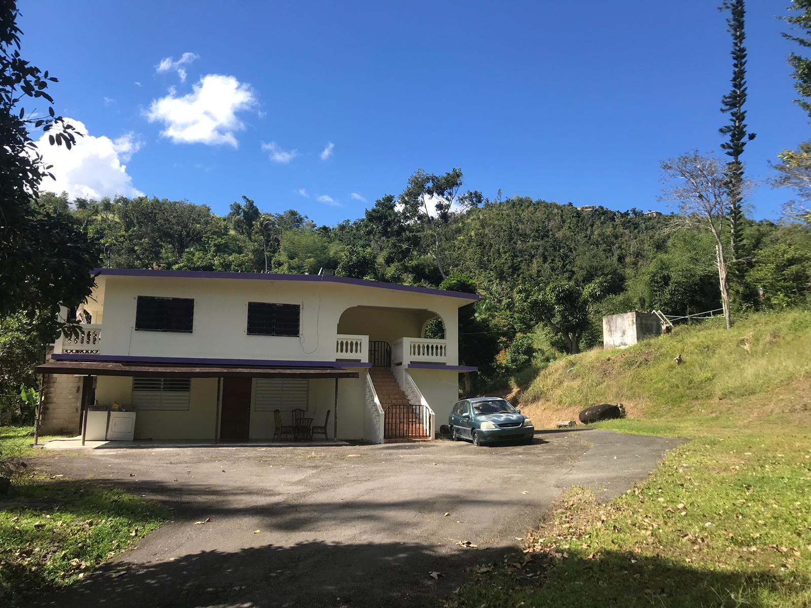 Venta de casa con terreno en Carolina, Puerto Rico, Clasitronicos