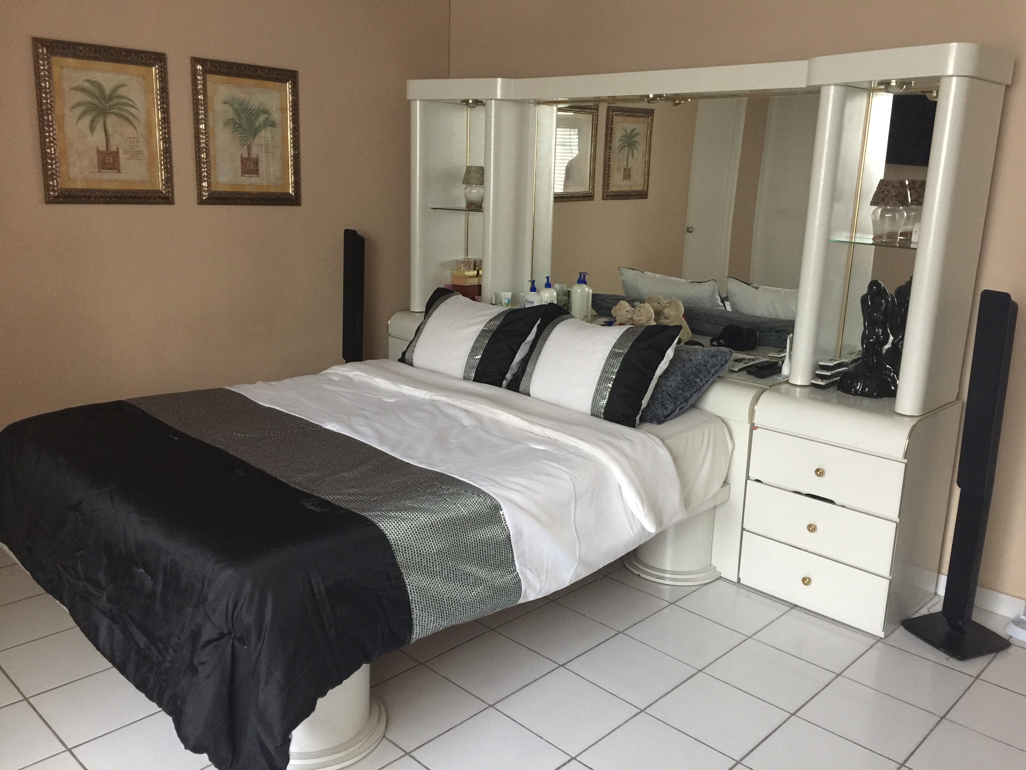 Se vende juego de cuarto en Trujillo Alto, Puerto Rico, Puerto Rico