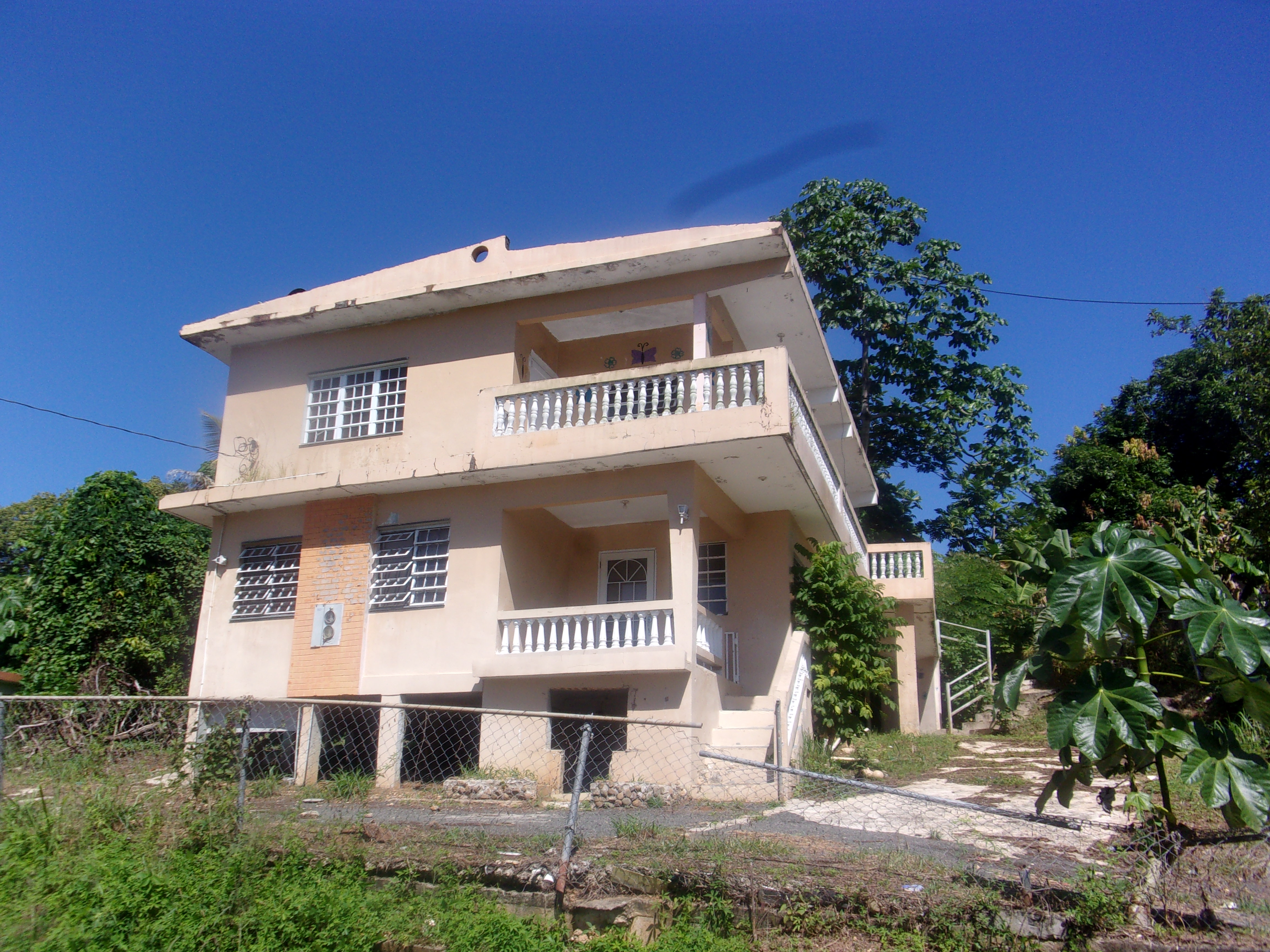 Venta de casa en Moca Bo. Voladoras en Moca, Puerto Rico, Clasitronicos