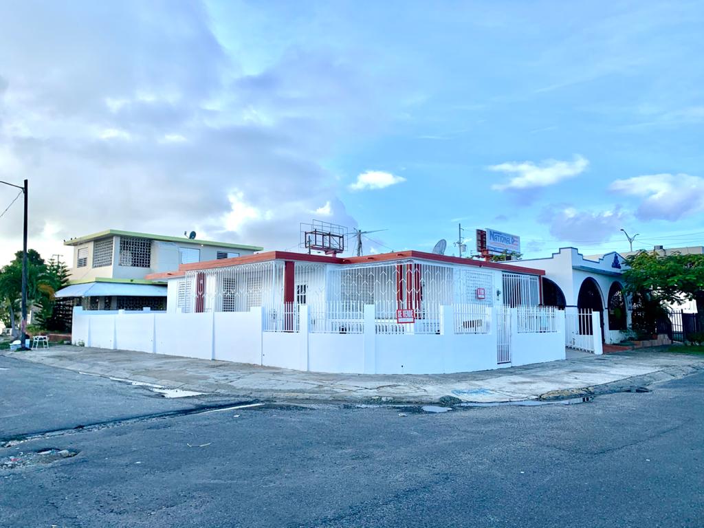 Venta de Casa en Puerto Nuevo en San Juan, Puerto Rico, Clasitronicos